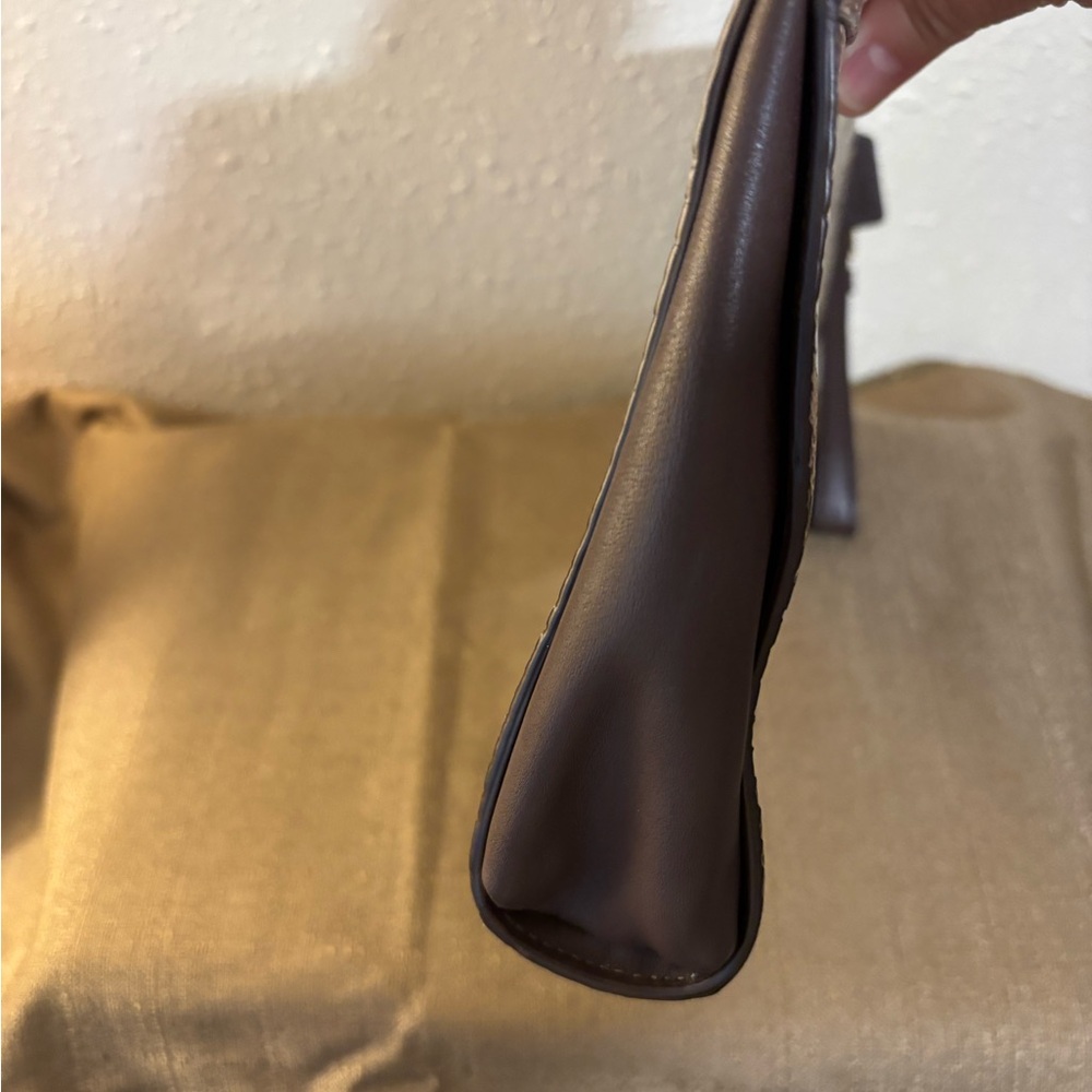 Coach Snake Print Clutch with Zipper Accents - Picture 10 of 16